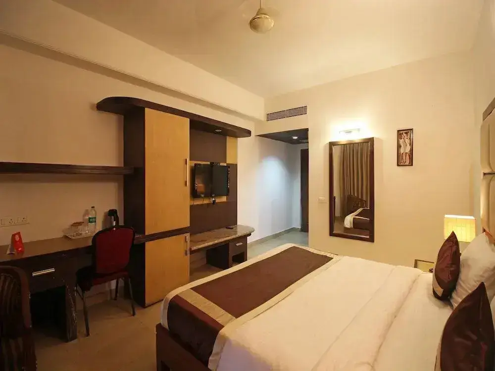 Дехрадун: OYO 6438 Hotel Valley Plaza