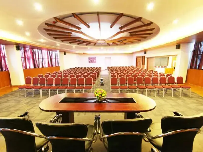Тируванантапурам: Hotel White Dammar