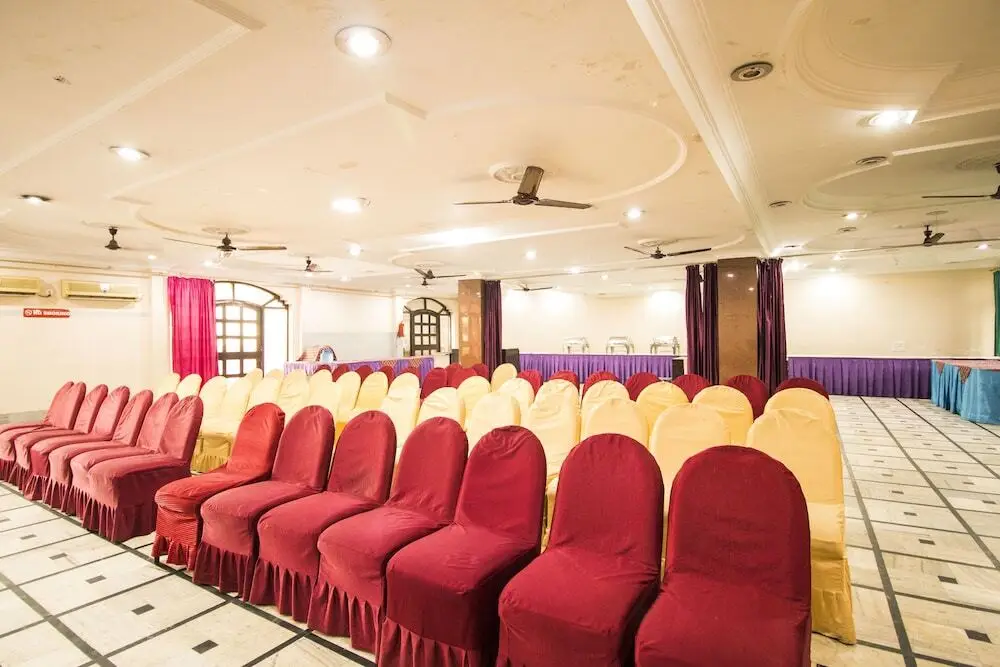 Харидвар: WOW STAYZ2 Hotel Jahanvi Dale