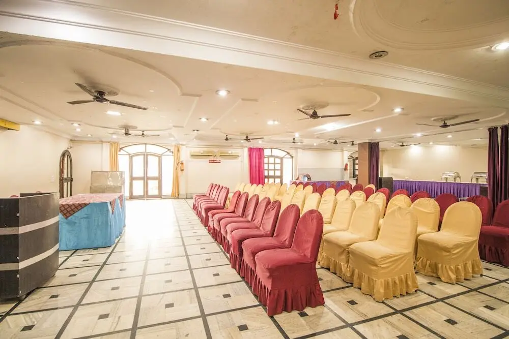 Харидвар: WOW STAYZ2 Hotel Jahanvi Dale