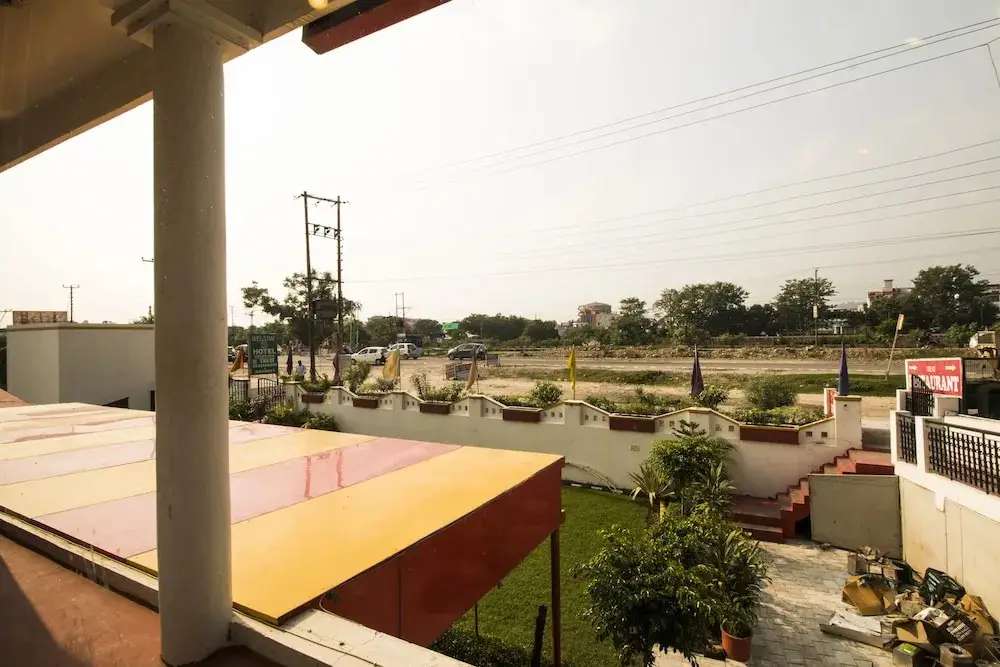 Харидвар: WOW STAYZ2 Hotel Jahanvi Dale