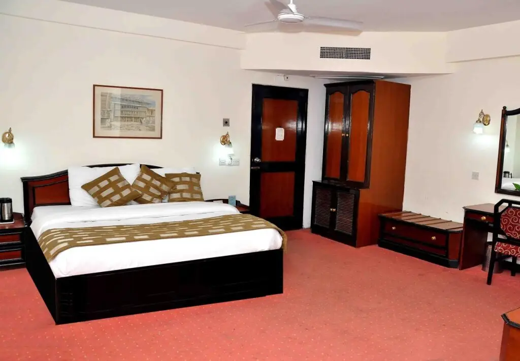 Шимла: Hotel Asia the Dawn Shimla