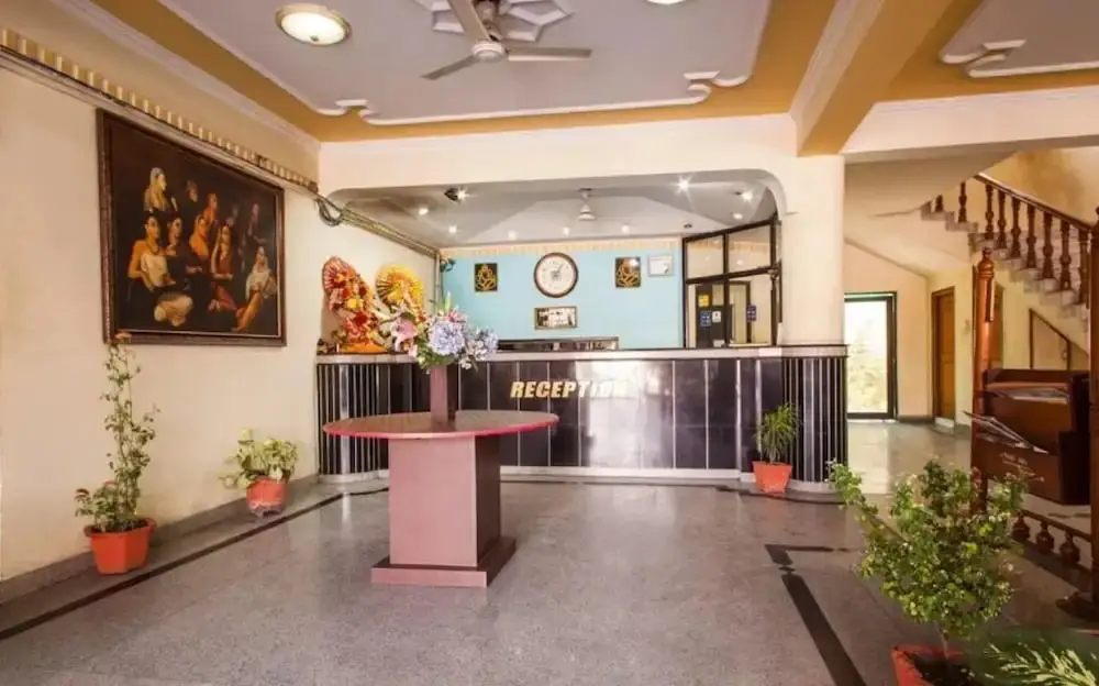 Hotel Saurab — фото 1
