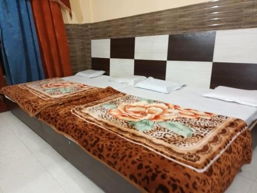 Катра: Hotel Tara Deluxe