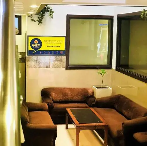 Катра: Hotel Kanchan