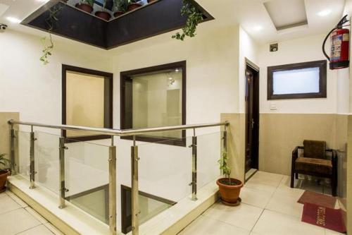 Катра: Hotel Kanchan