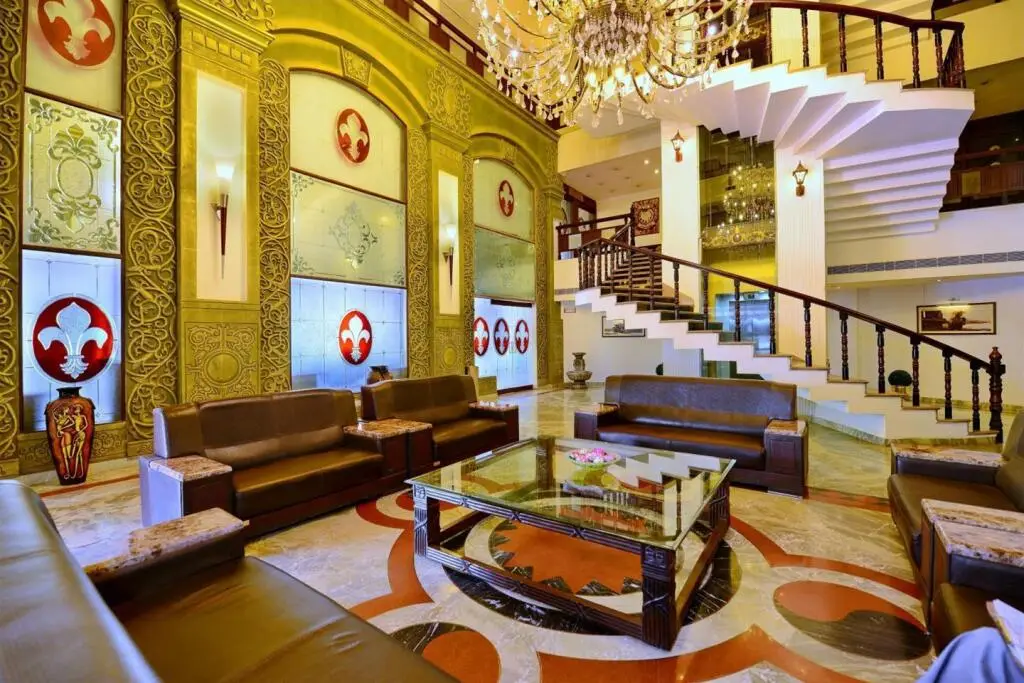 Дург: The Avalon Hotel