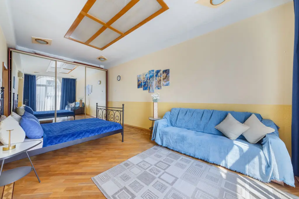 Москва: Апартаменты ApartLux Маяковская 2