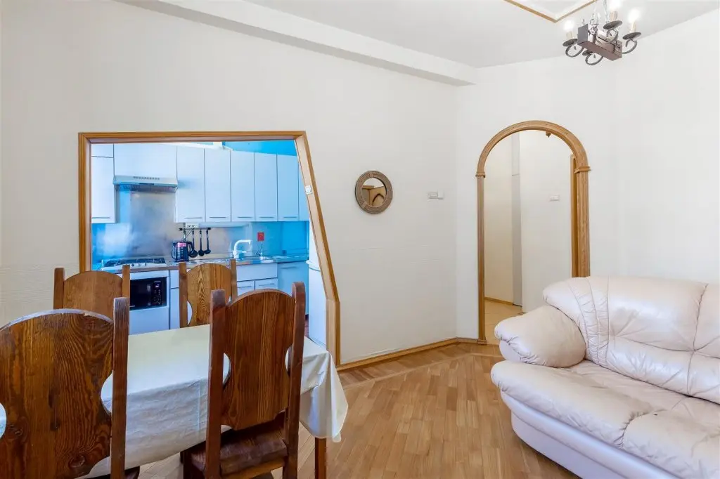 Москва: Апартаменты ApartLux Маяковская 2