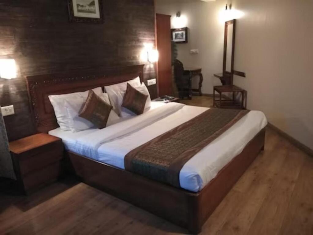 Шимла: Wingait Inn - Hotel Near The Mall Road