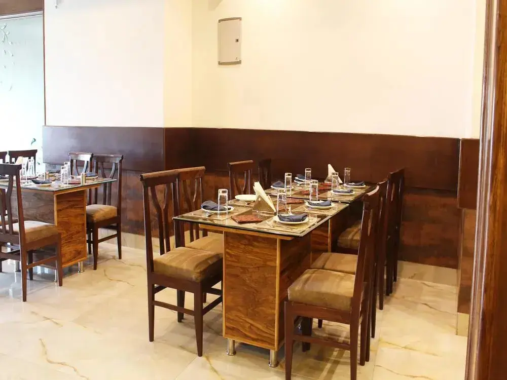 Карнал: OYO Premium Karnal Club