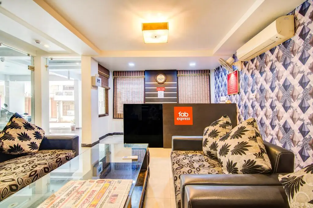 Лакхнау: FabExpress Global Inn