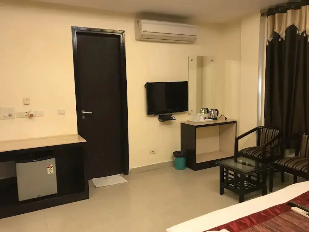Нью-Дели: Hotel Nand Kartar Orchid Suites