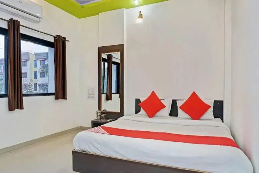 Бангалор: I Cloud Sri Sai Inn