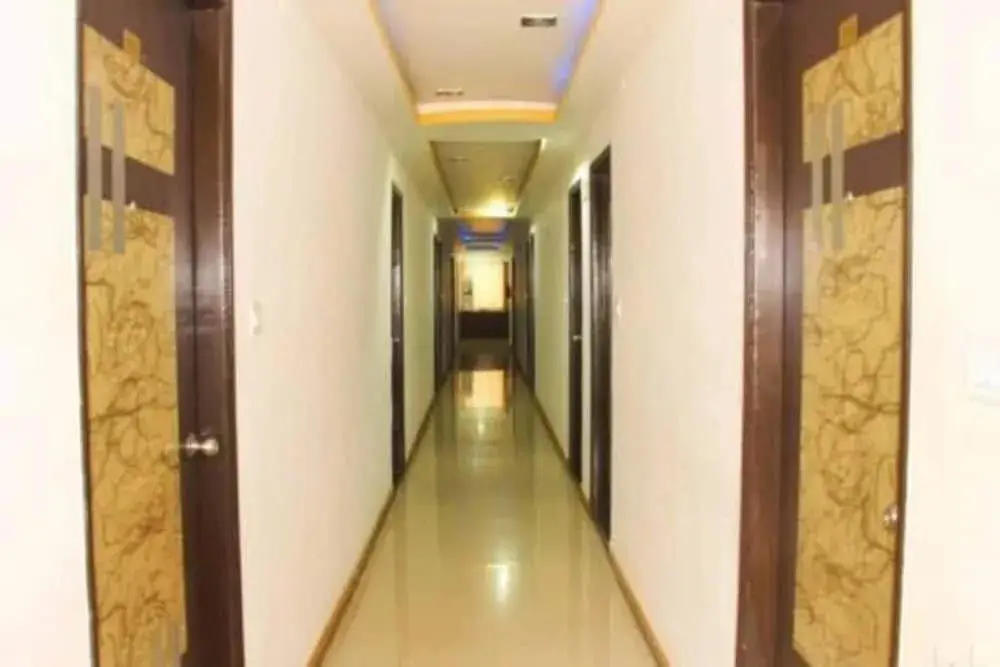 Бангалор: I Cloud Sri Sai Inn