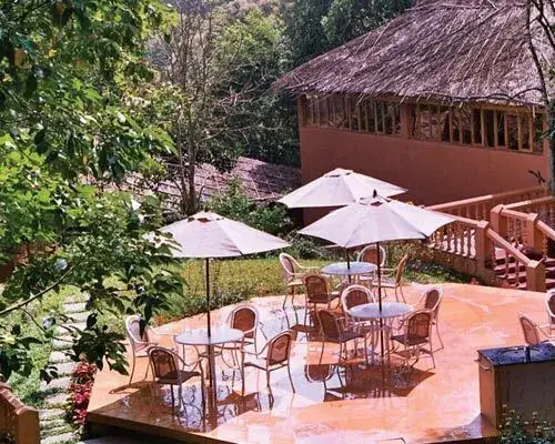 Кумили: Saj Jungle Village Thekkady