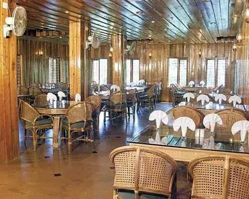 Кумили: Saj Jungle Village Thekkady
