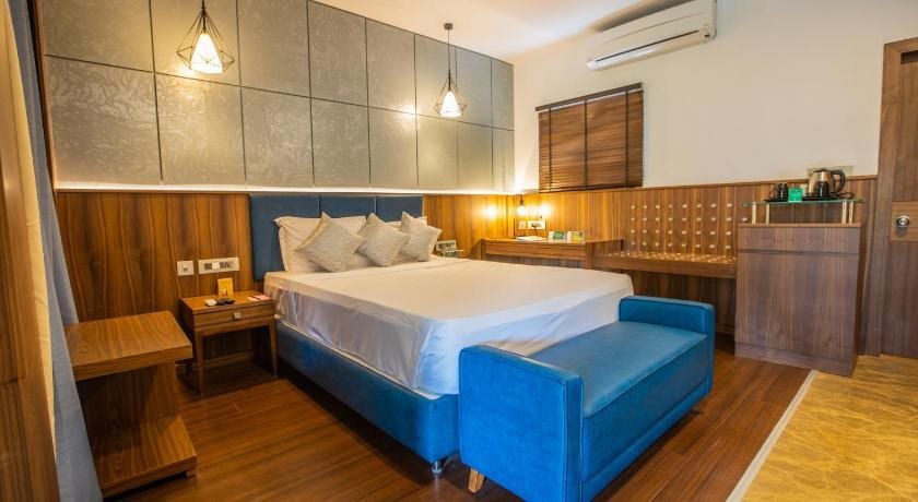 Соманур: Poppys Vista Hotel