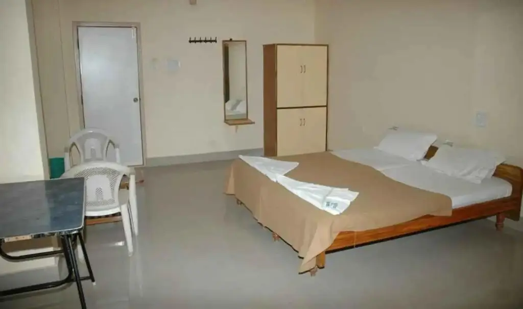 Путтапартхи: Hotel Sai Brundavan