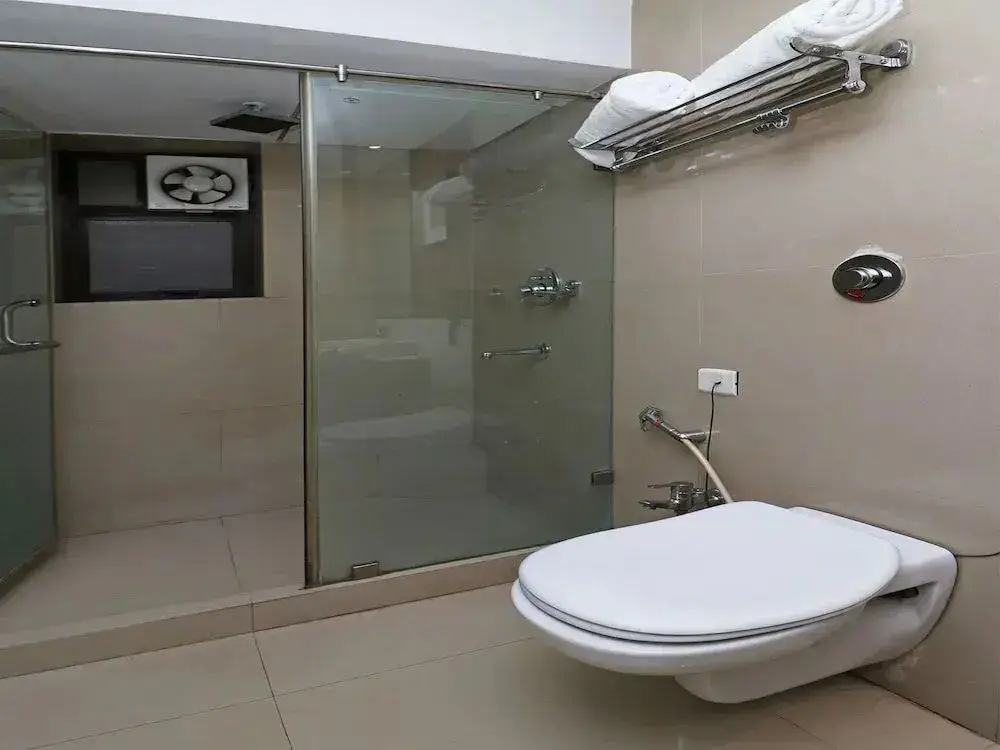 Колката: OYO 1187 Hotel Swiss Suites