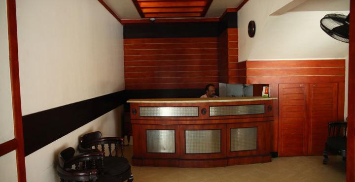 Коччи: Ceylon Bake House