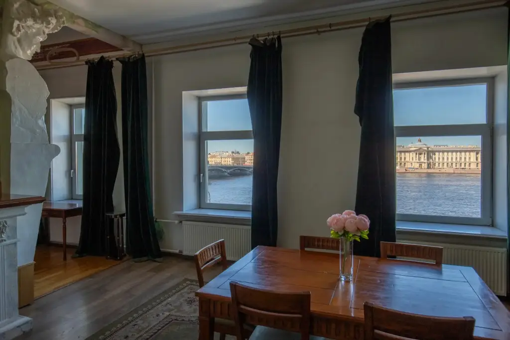 Санкт-Петербург: Апартаменты a.m. Rooms Galernaya street River View