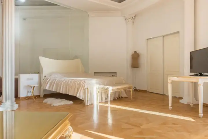 Санкт-Петербург: Апартаменты a.m. Rooms Neva Jacuzzi (Angliyskaya Naberezhnaya)