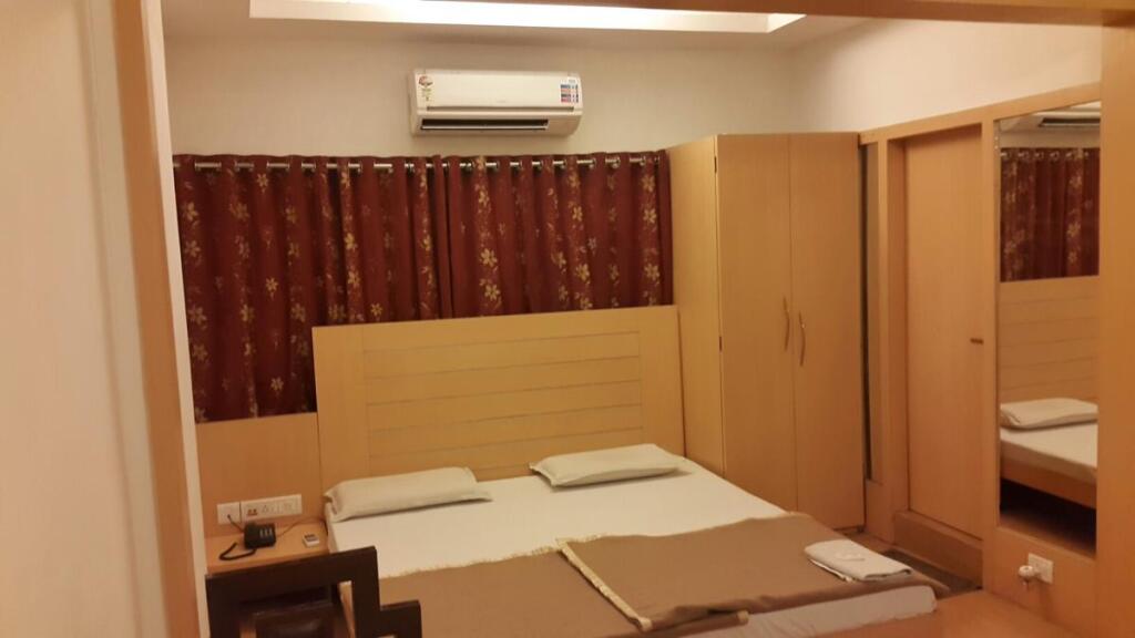 Индаур: Hotel Samrat
