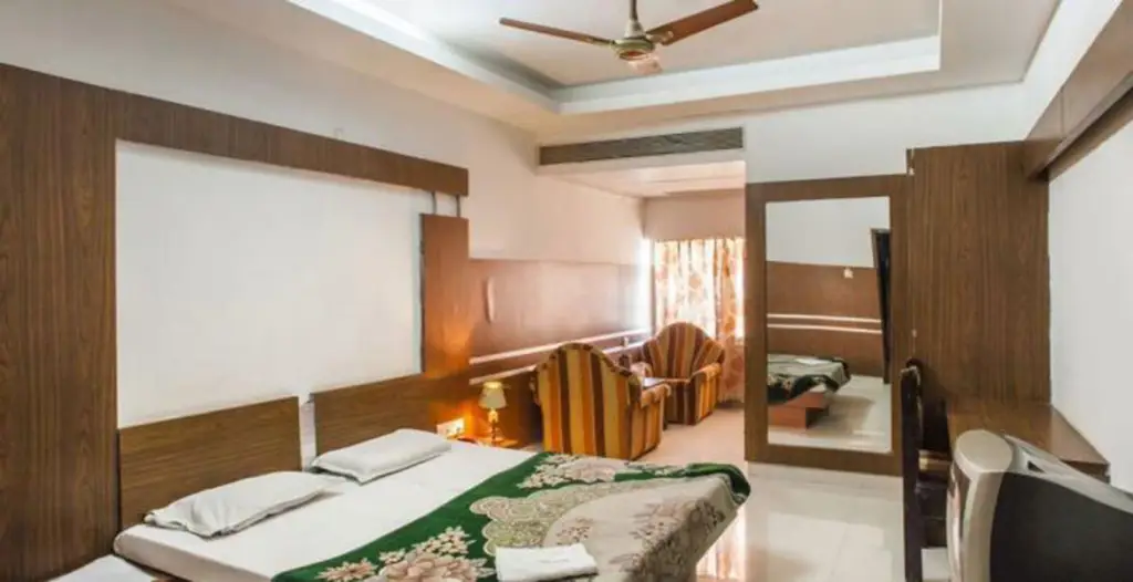 Индаур: Hotel Samrat