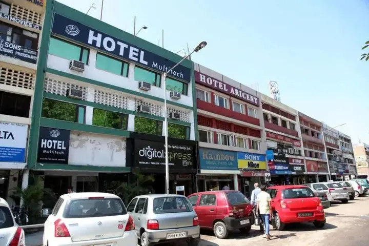 Чандигарх: OYO 3987 Hotel Multitech