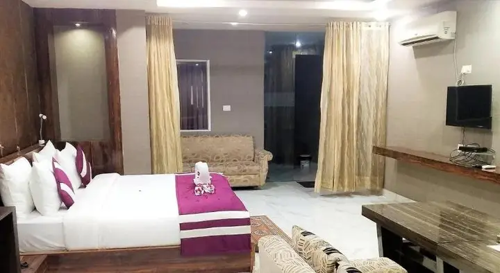 Лакхнау: Syona Residency