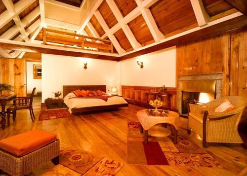 Шиллонг: Ri Kynjai Serenity by the Lake Resort