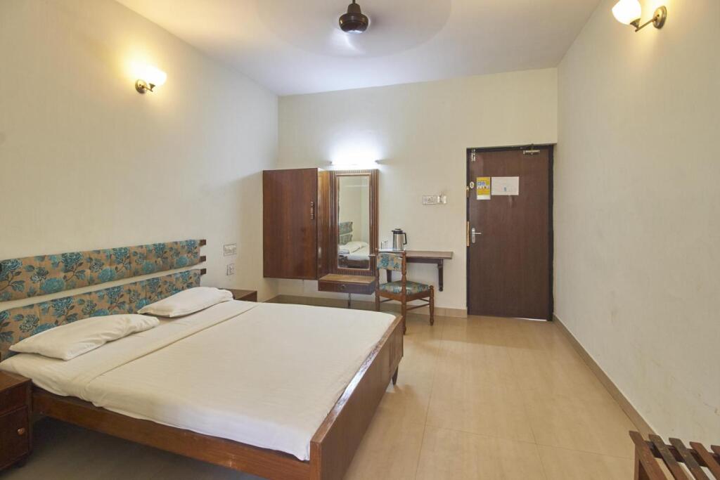 Cherthala: Hotel Karthiyayini