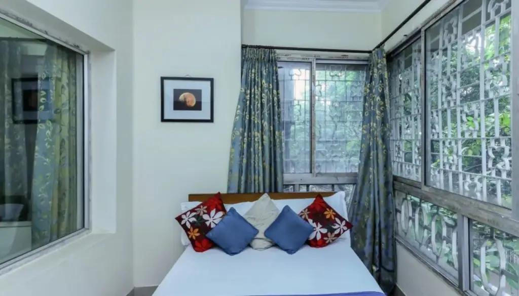 Катра: Hotel Basera