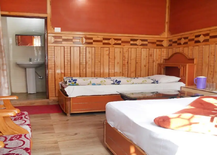 Наинитал: Hotel Himtrek