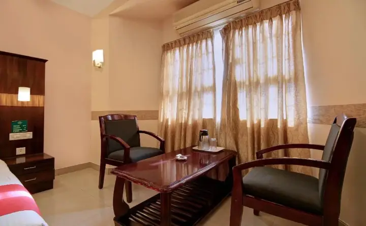 Майсур: OYO 2410 Nerambally Hotel Mysore