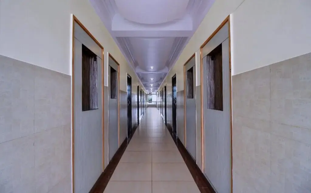 Майсур: OYO 2410 Nerambally Hotel Mysore