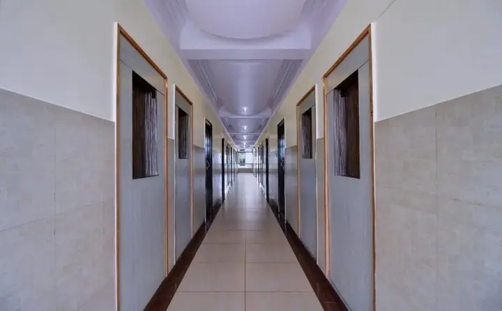 Майсур: OYO 2410 Nerambally Hotel Mysore