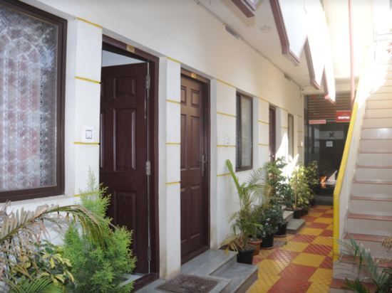 Шиккамагалуру: Navarathna Residency