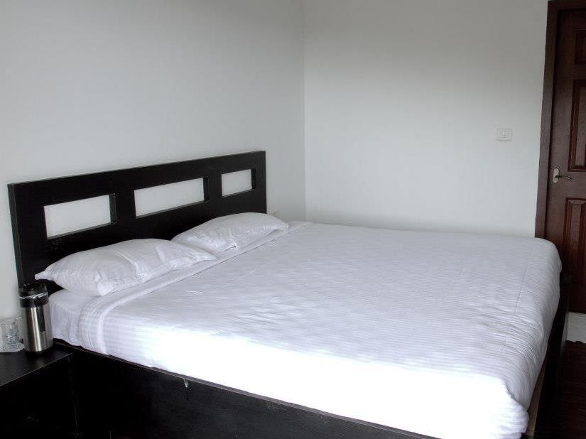 Ути: Hotel Mount And Mist