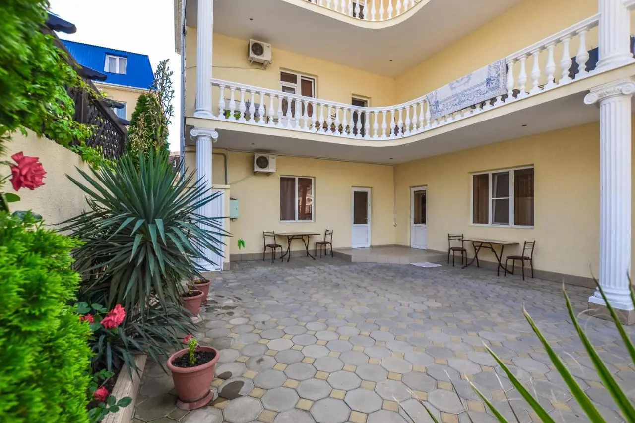 Кабардинка: Sparta Guest House