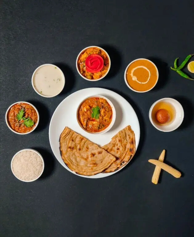 Удджайн: OYO 15401 Hotel Surana palace