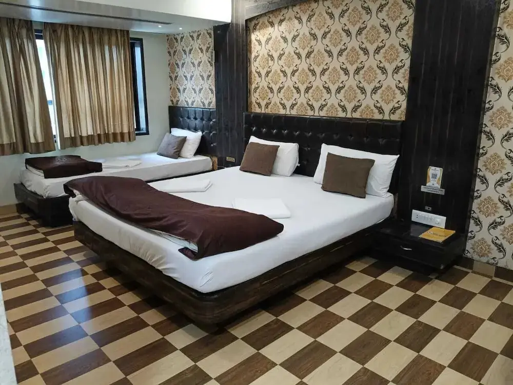 Ширди: Saibaba International Hotel