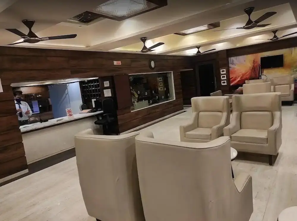 Ширди: Saibaba International Hotel
