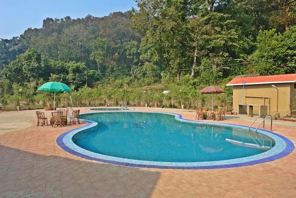 Наинитал: Corbett Tiger Den Resort