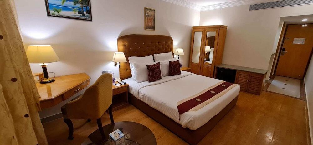 Недумбассери: Saj Earth Resort