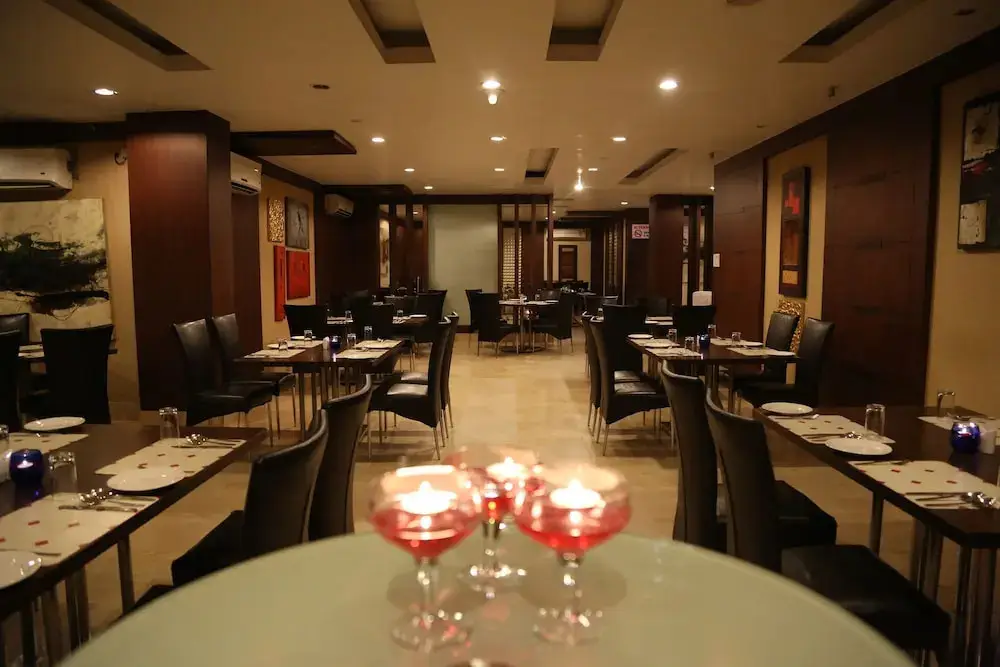 Джорхат: Hotel MD's Continental
