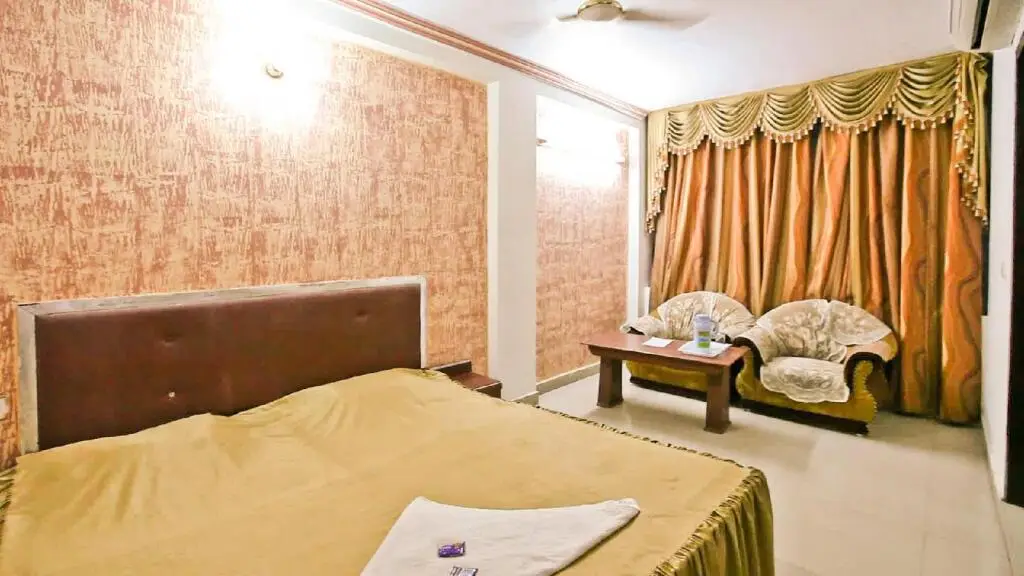Лакхнау: Mandakini Saket Regency Lucknow