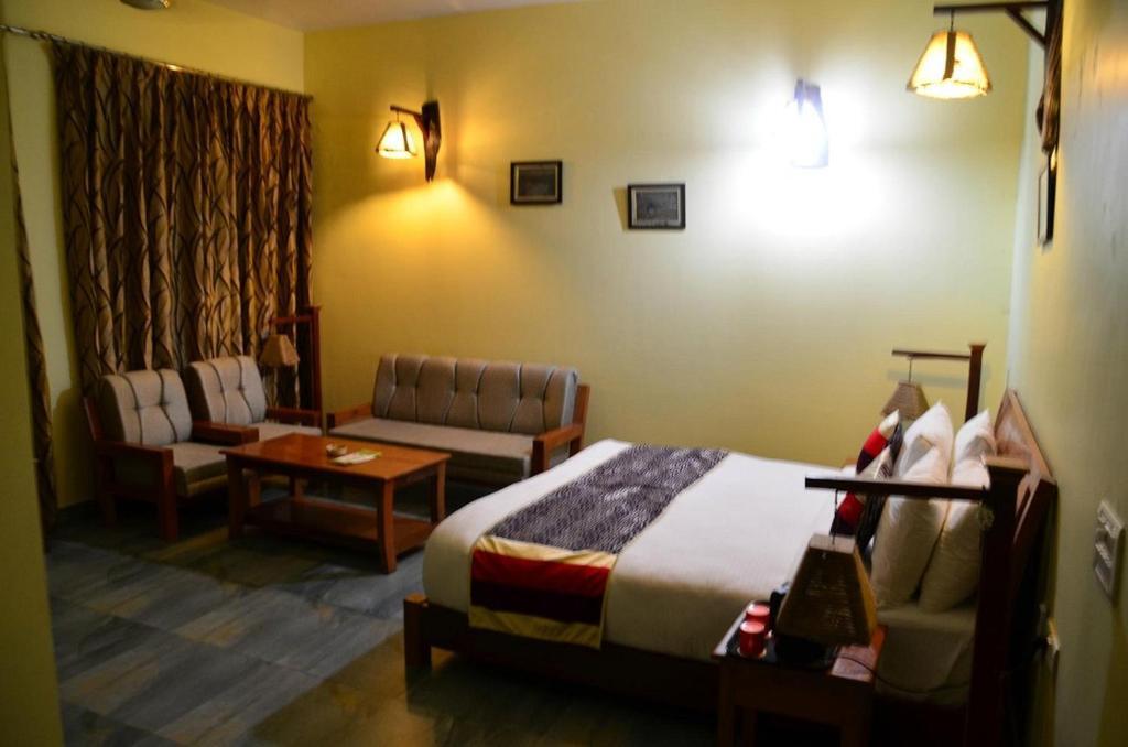 Крепость Ramnagar: Corbett Heaven Resort