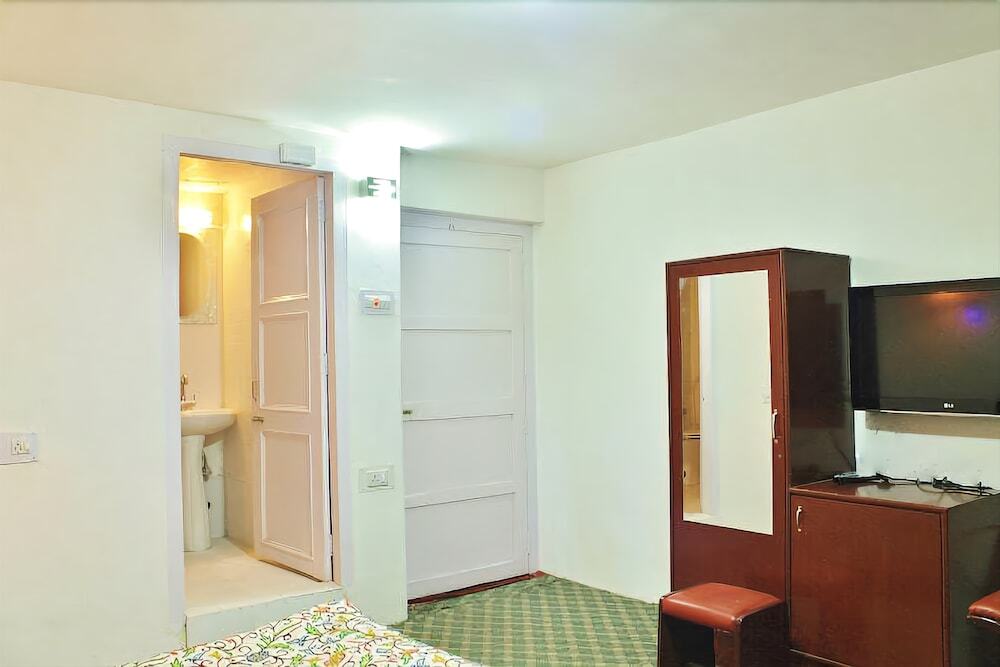 Каргил: Hotel Greenland